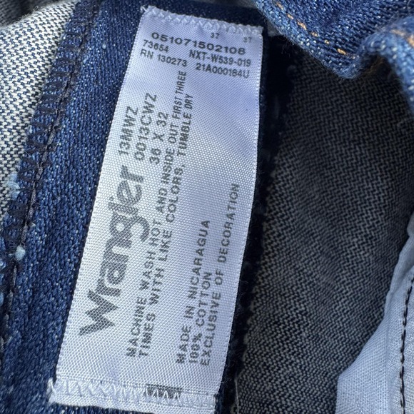 Wrangler Jeans Mens 30x32 Blue Classic Fit Straight Leg Denim Pants 13MWZ Cowboy - Picture 4 of 7
